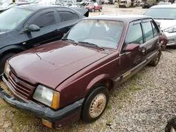 SUCATA 2.0 Classic Se Br Chevrolet Monza 1990 PARA RETIRADA DE PEÇAS
